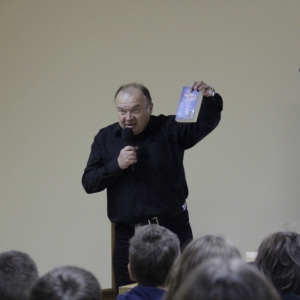 Pan Roman Pankiewicz opowiada o swoich książkach.